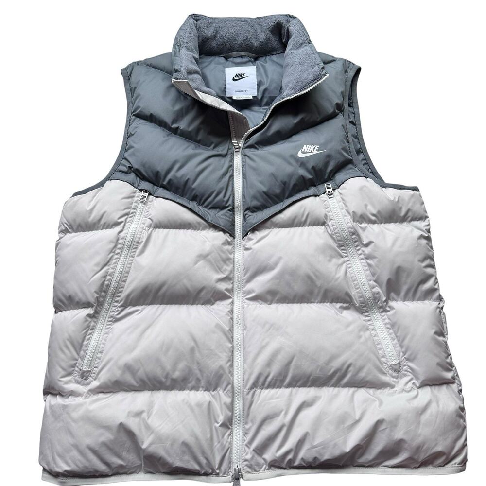NIKE Storm-FIT Windrunner Puffer Vest Men's Large Gray Smoke Athletic Leisure